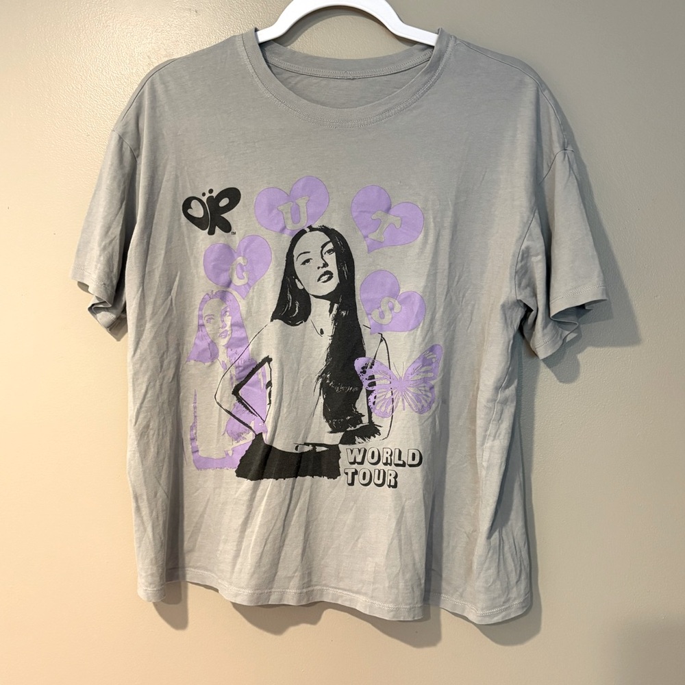 olivia rodrigo guts concert tour shirt loose fit disney merch